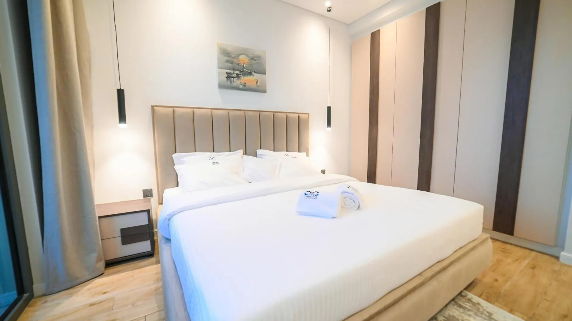 01 Diamond 2Br Apt Dubai 0*,  United Arab Emirates